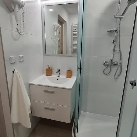 Ekosfera Pilawa Z Podgrzewanym Basenem *