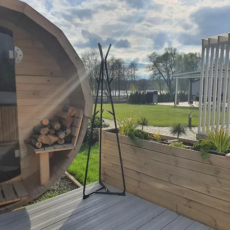 Ekosfera Pilawa Z Podgrzewanym Basenem דירה