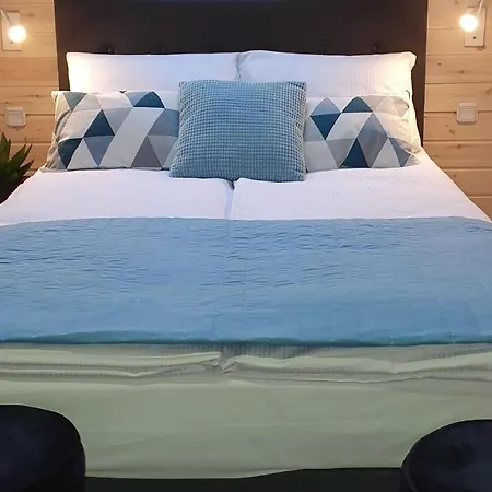 דירה Ekosfera Pilawa Z Podgrzewanym Basenem בורנה סולינובו