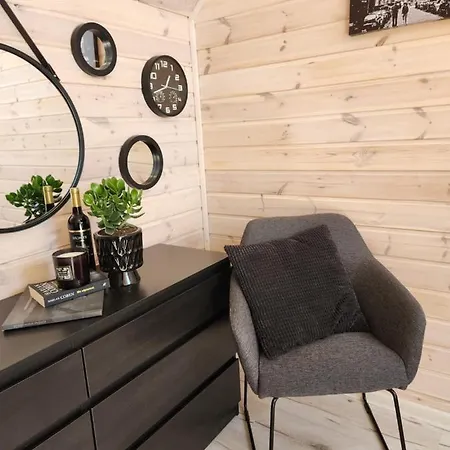 Ekosfera Pilawa Z Podgrzewanym Basenem בורנה סולינובו