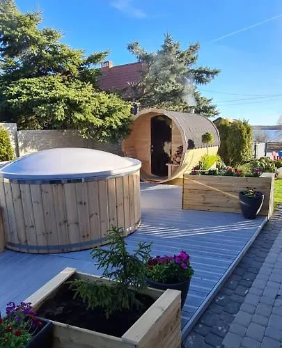 Ekosfera Pilawa Z Podgrzewanym Basenem