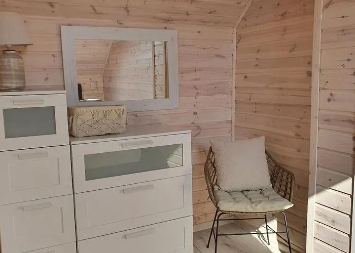 Ekosfera Pilawa Z Podgrzewanym Basenem Apartamento *