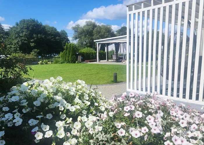 Ekosfera Pilawa Z Podgrzewanym Basenem Apartamento